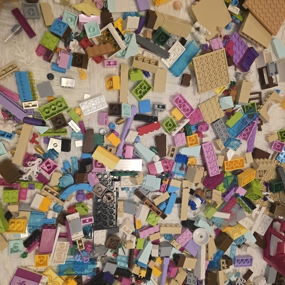 15lb MEGA LEGO LOT included Lego Friends Lego Disney And Lego Junior - Picture 7 of 12